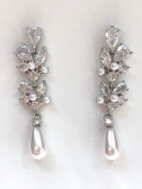 NEW ~ Anthropologie Vieste Rosa Exquisite Crystal & Pearl Drop Earrings